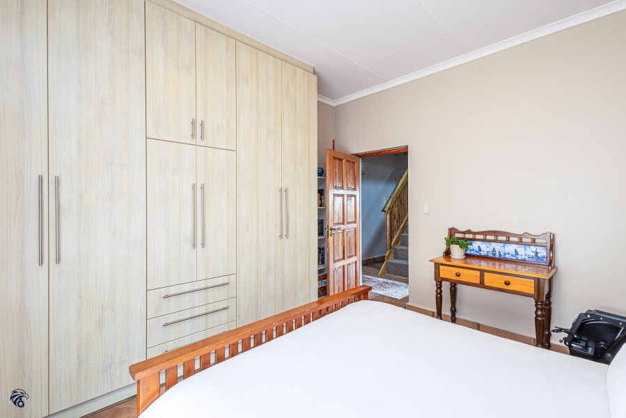 3 Bedroom Property for Sale in Myburgh Park Western Cape
